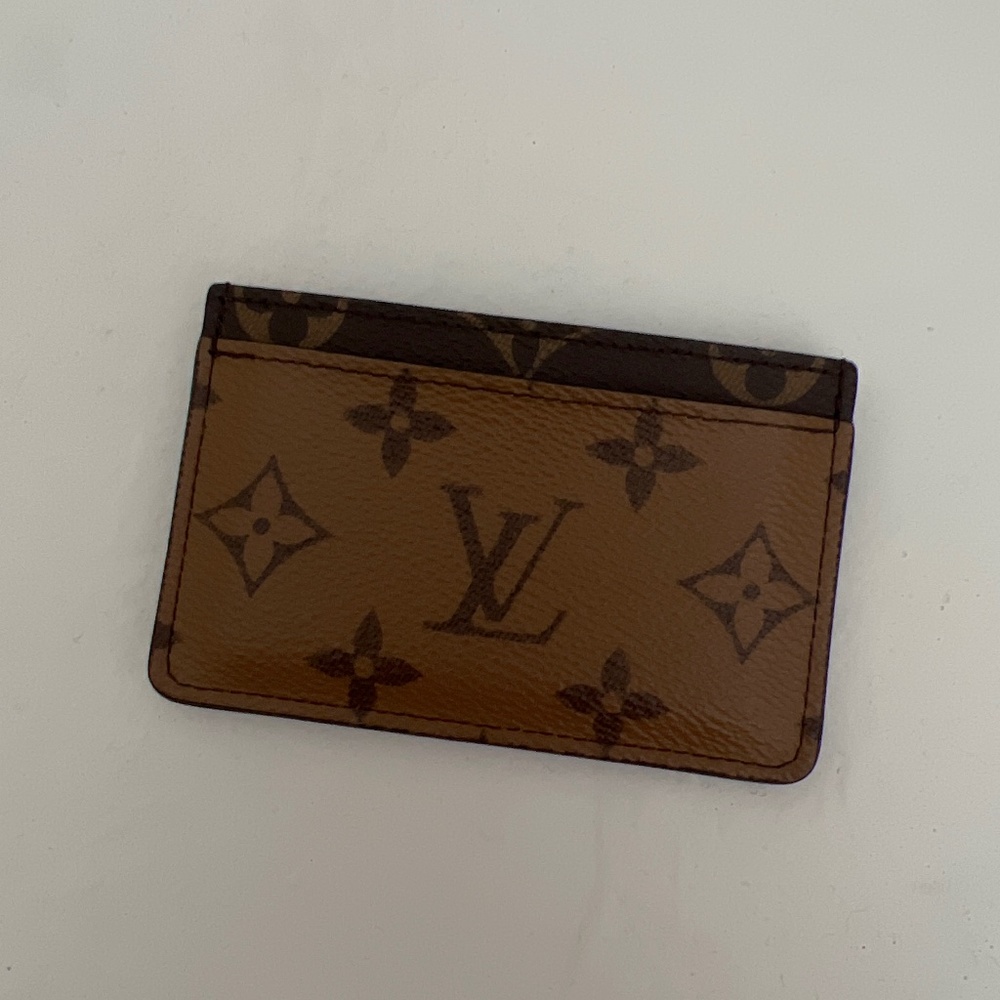 Louis Vuitton Card Holder in Monogram Reverse